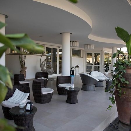 Love&Fama Hotel Sabaudia Buitenkant foto