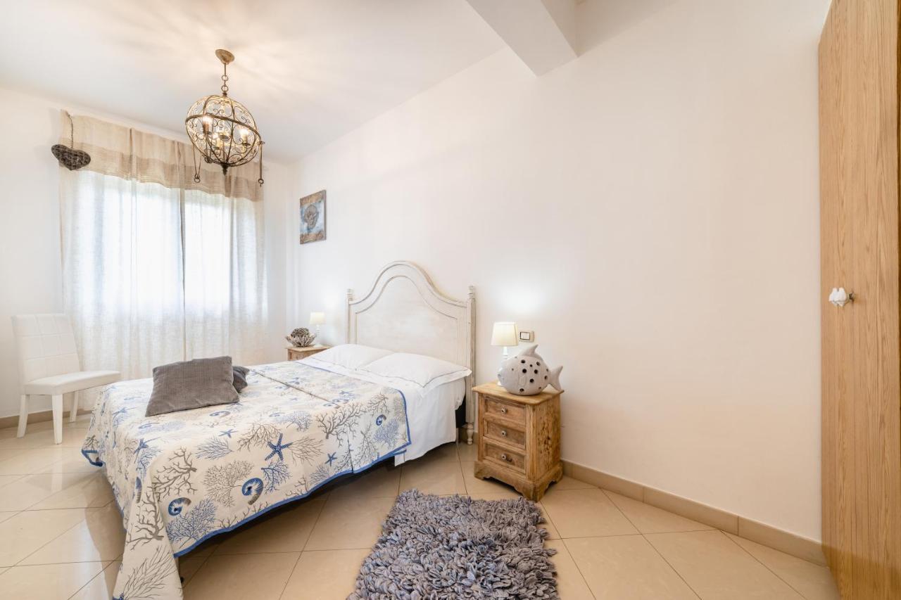 Love&Fama Hotel Sabaudia Buitenkant foto